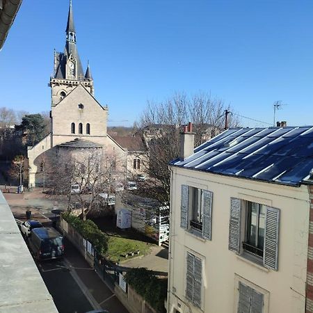 Ferienwohnung La Vie En Blanc Et Noir Maisons-Laffitte Exterior foto