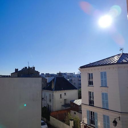 Ferienwohnung La Vie En Blanc Et Noir Maisons-Laffitte Exterior foto