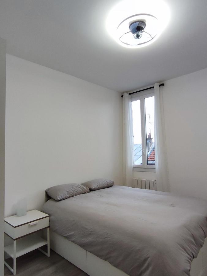 Ferienwohnung La Vie En Blanc Et Noir Maisons-Laffitte Exterior foto